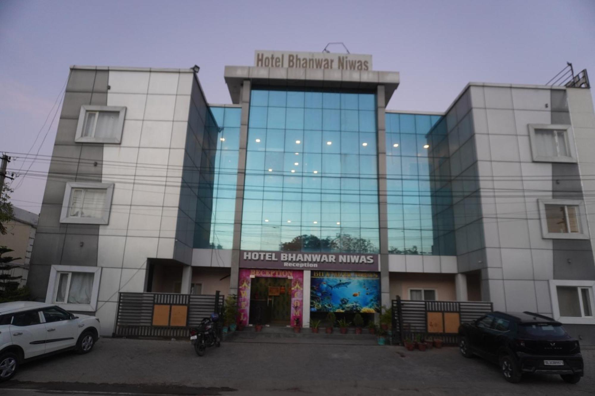 Hotel Bhanwar Niwas 자이푸르 외부 사진